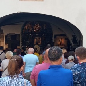 Proslavljena Velika Gospa na Kamenitim vratima